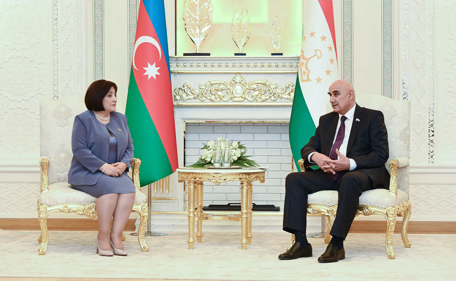 Председатель Милли Меджлиса Сагиба Гафарова встретилась с председателем Палаты представителей Маджлиси Оли Таджикистана
